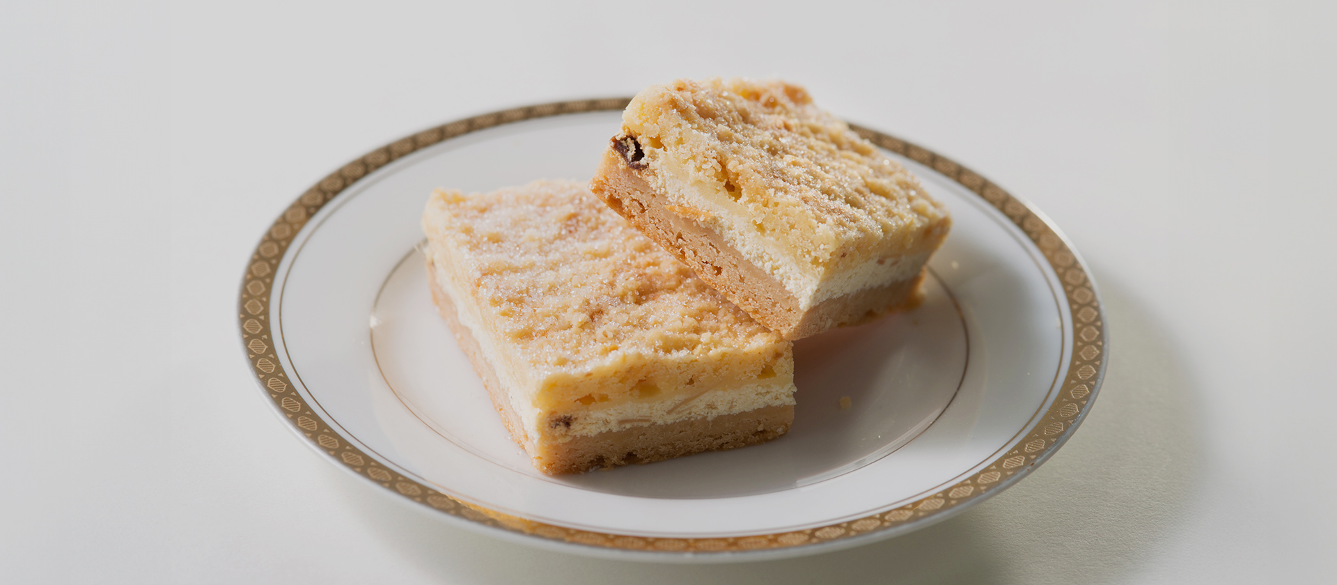 国産小麦×白神こだま酵母 しっとりした、ほんのり甘味を感じる自慢の食事パン。 