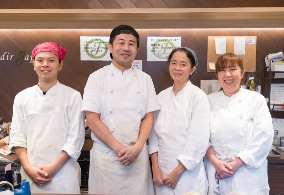 店舗案内